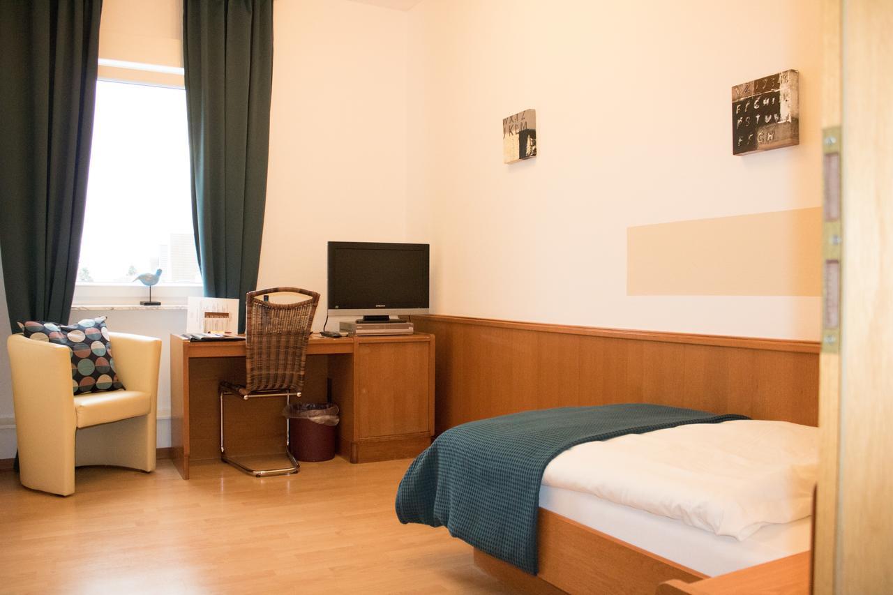 Stadthotel Russelsheim Zewnętrze zdjęcie