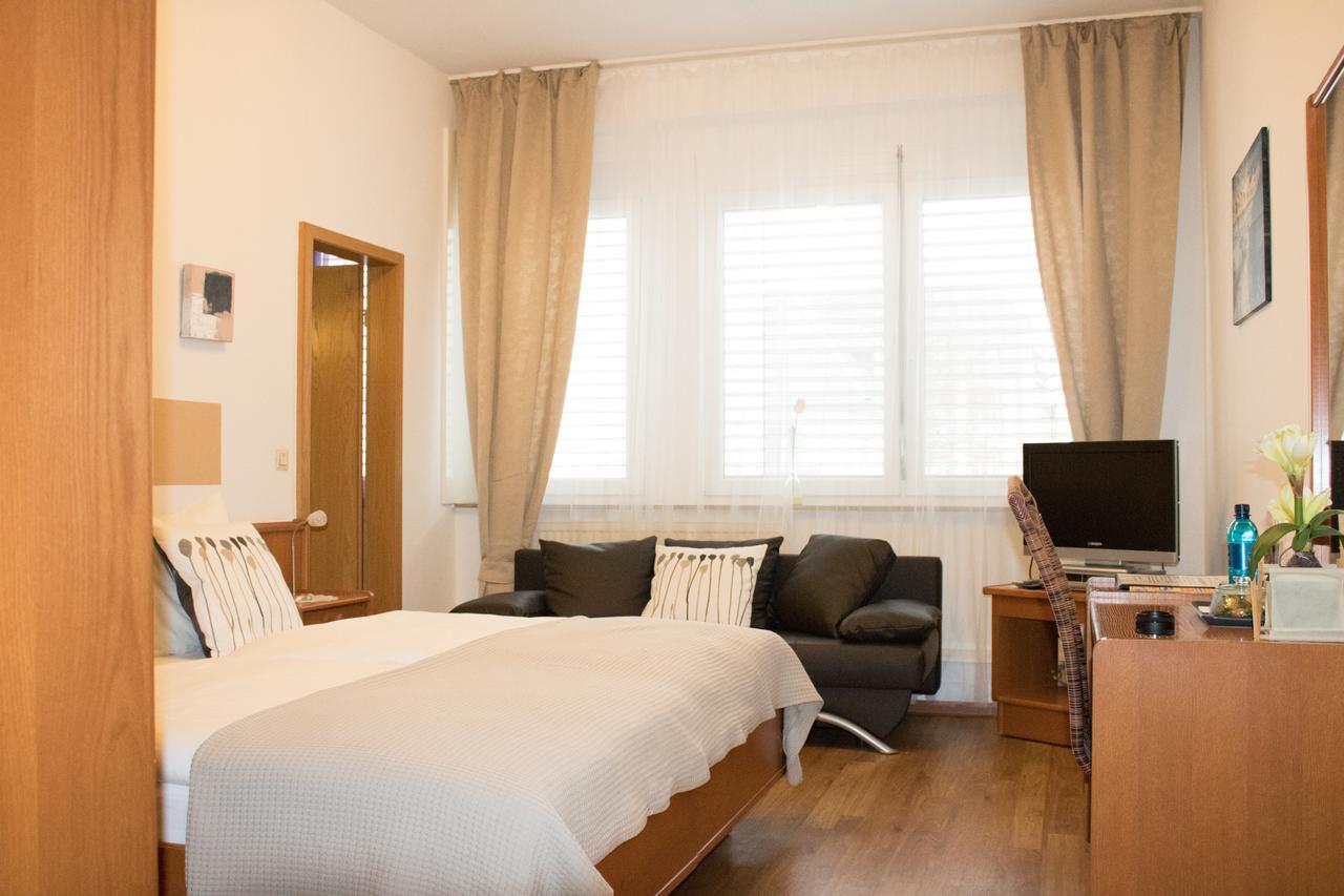 Stadthotel Russelsheim Zewnętrze zdjęcie