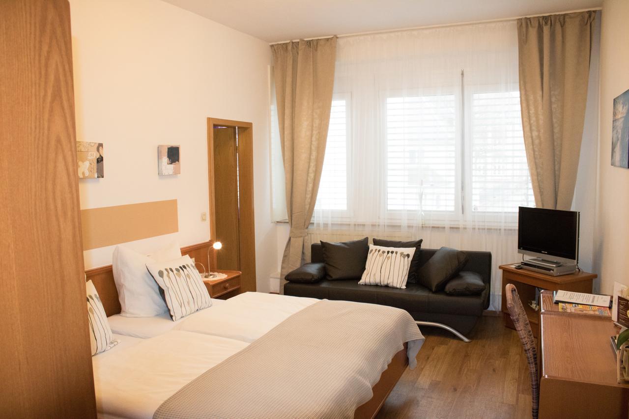 Stadthotel Russelsheim Zewnętrze zdjęcie